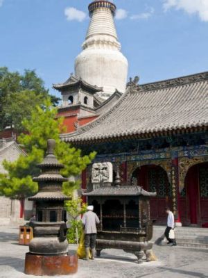 Mount Qingliang Temple - A Majestic Peak and Historic Wonder!