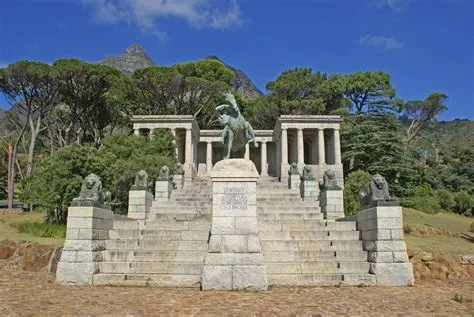 Rhodes Memorial! A Majestic Tribute to an Era and Stunning Views of Cape Town